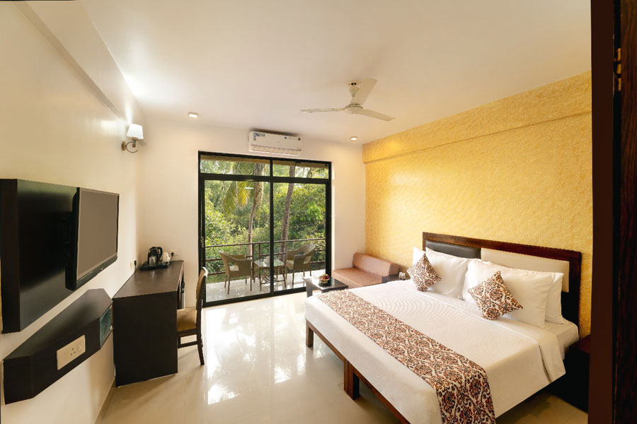 holiday homes in morjim