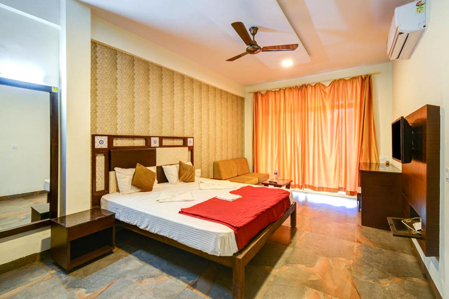 beach huts in north goa