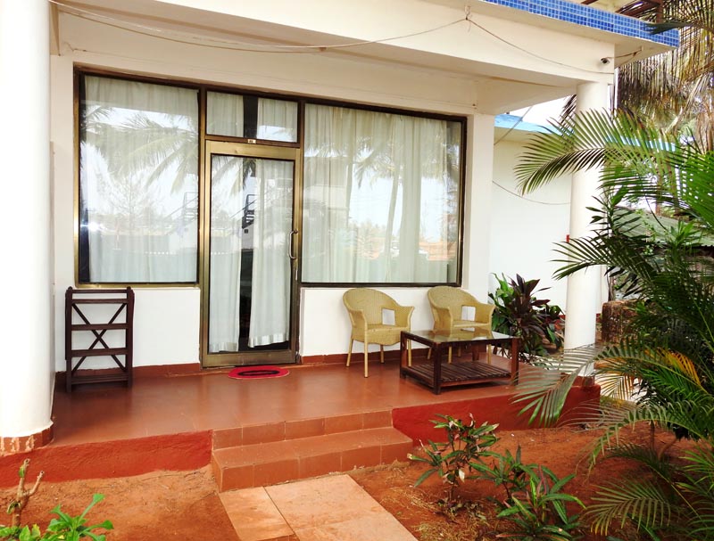 holiday homes in morjim