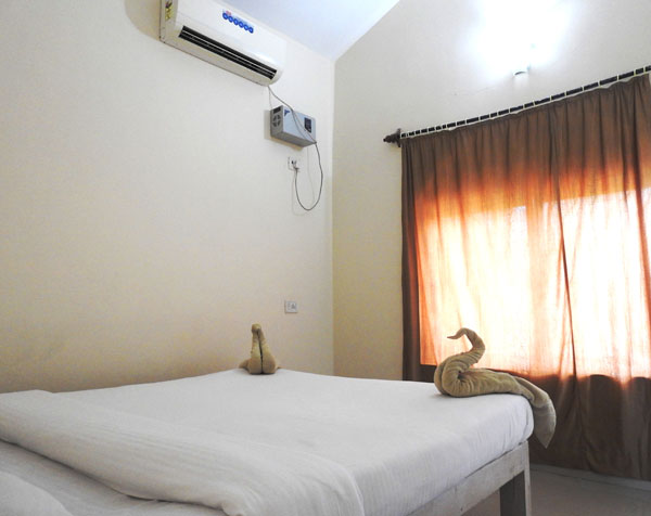 beach huts in North Goa